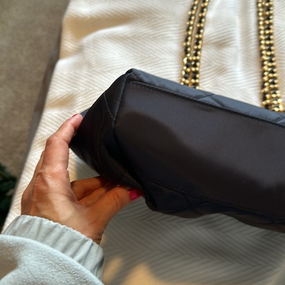 Prada Re-edition 1995 Chaine Large Re-nylon Tote Bag. Color -Blue. - Picture 7 of 11